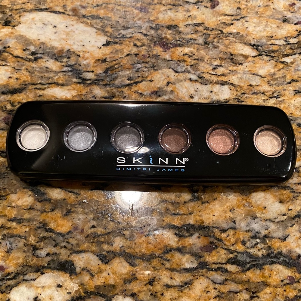 Skinn Patina Eyeshadow Palette Metallic Vibe